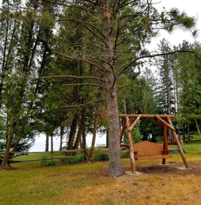 Motel Huron - Web Listing (newer photo)